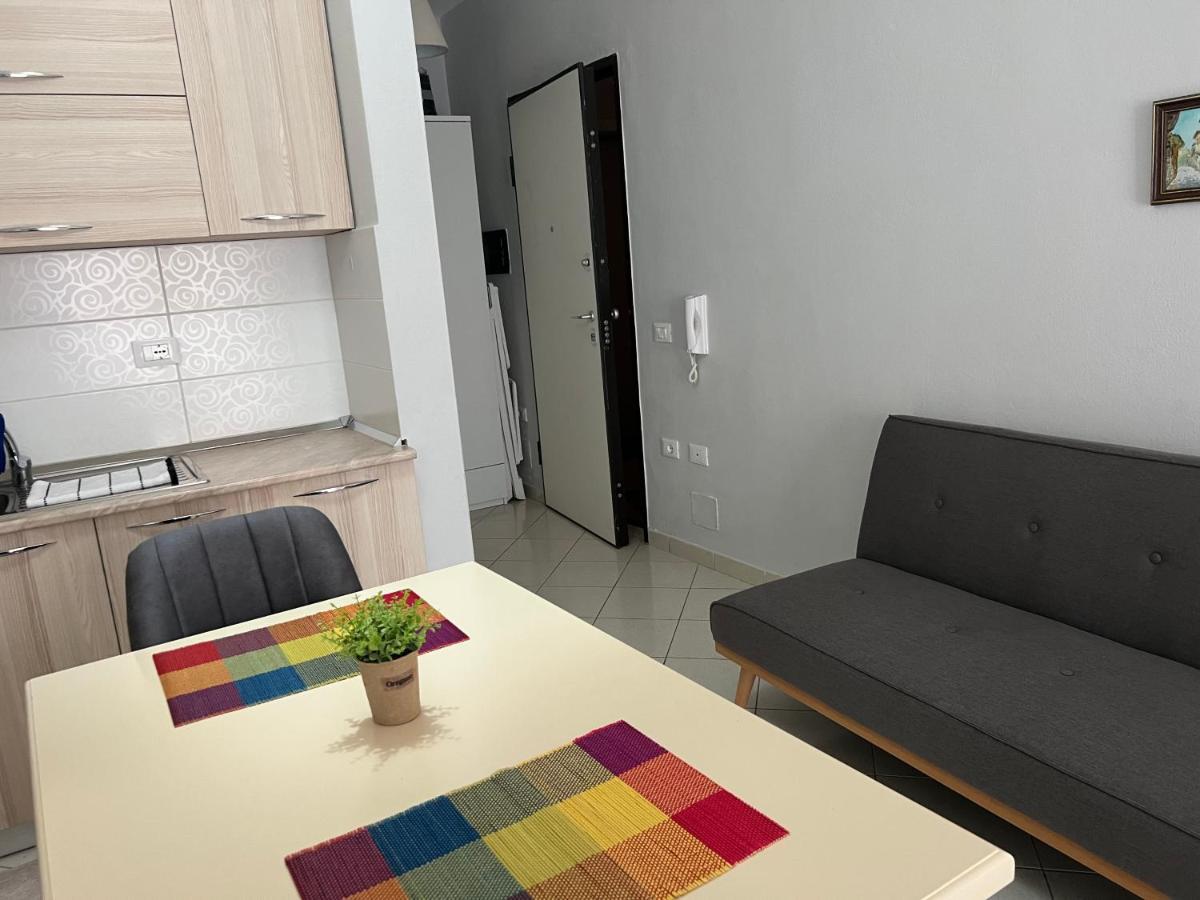 Emi Sol Apartment Wlora Zewnętrze zdjęcie